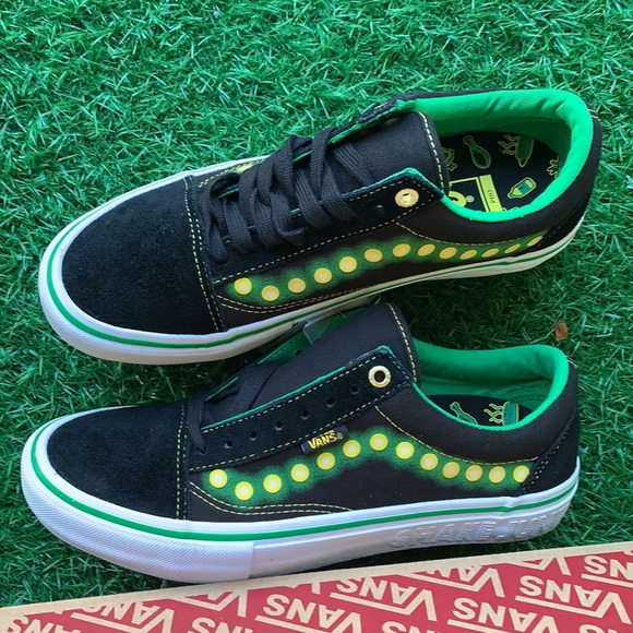 VANS OLD SKOOL PRO SHAKE JUNT Black/White WMNS - Picture 13 of 17